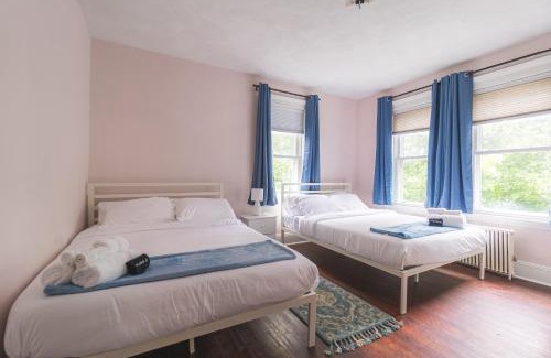 Revere Apartamento | Boston 3BD-Walk to Train station-Beach-Near Airport