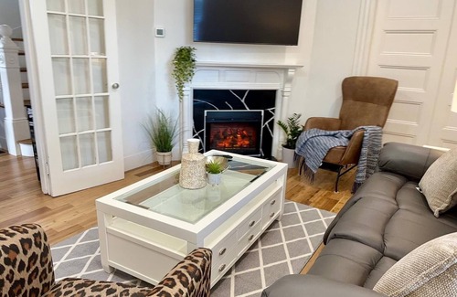 Allston Casa | Boston Hospitality Homes, Harvard