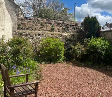Duns Casa | Boston House- Historic house situated in beautiful market town