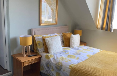 Frampton Casa | Boston Lodge