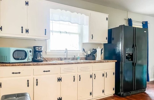 Normal Casa | Boswell Bliss Summary