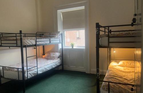 Belfast City Centre Hostal | Botanic Avenue Hostel less than a mile from the City Centre