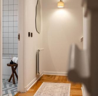 North West Casa | Botanic House - 3BR Home - Private Parking