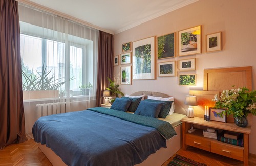Pechers'kyi District Apartamento | ☘️Botanical Apt. in the Centre☘️, Ⓜ️ Pecherska Ⓜ️