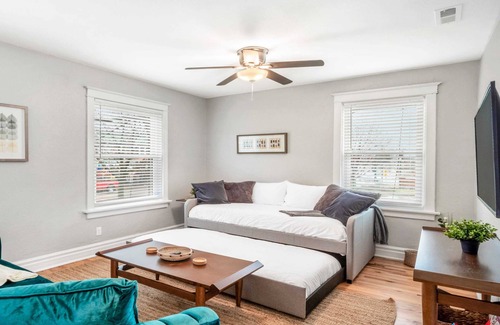 Southwest Garden Condominio | Perfectamente ubicado St. Louis Home + Dormir para 6