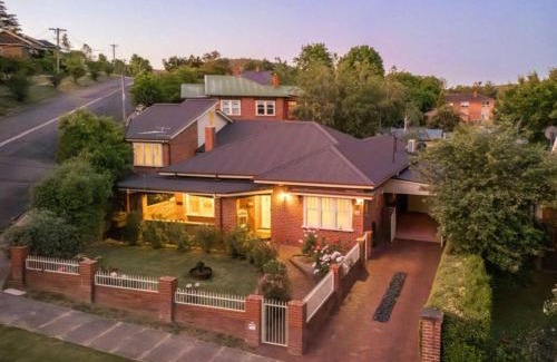 Albury Casa | Botanical gardens retreat