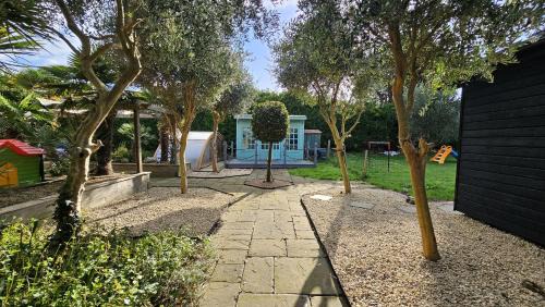 Kingsgate Casa | Botany Bay Beach House - Stunning Sea Views
