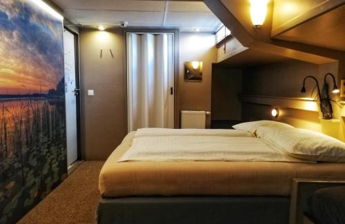 Kinrooi Cama Y Desayuno | Botel Ophoven