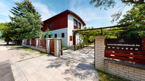 Balatonfured Casa | Botond haz
