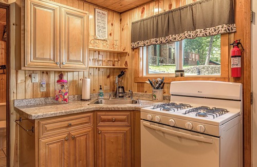 Minocqua Cabina | Bouchard Shores Resort on Lake Tomahawk - Timbers Cabin