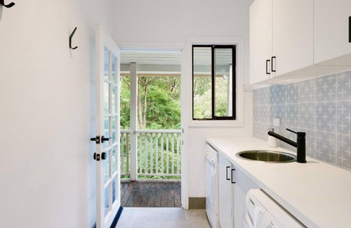 Killcare Casa | 'Bouddi Bush and Bay Retreat' by Accom Holidays