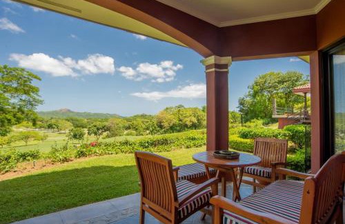 Brasilito Apartamento | Bougainvillea 5102 Luxury Apartment - Reserva Conchal