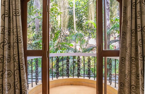 Aguada Fort Area Casa | Bougainvillea Guest House