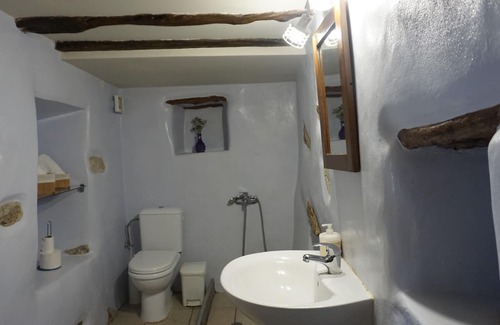 Ano Siros Casa | Βougainvillea House