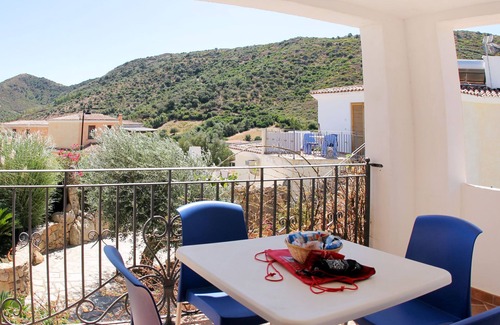Tanaunella Apartamento | Bouganvillage by Interhome