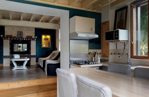 Tamerville Cabaña | Casa rural · Tamerville · ★4,43 · 1 dormitorio · 6 camas · 1 baño