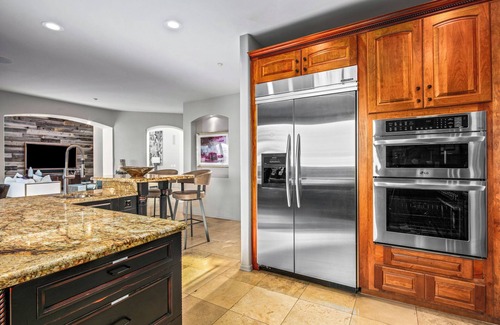 Pinnacle Peak Casa | Boulder 84 by LuxeKey | Splash Pad, Billiards, Putting Green & 360 Desert Views