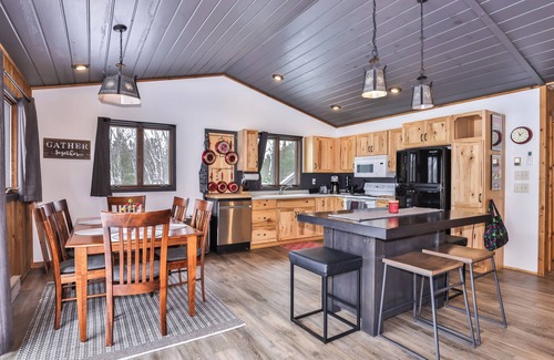 Boulder Junction Cabina | Boulder Lake waterfront home- Kayaks, Canoes and Bike Trail Access
