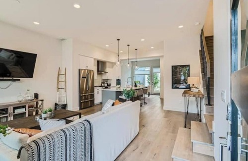 Steel Yards Casa | Boulder Luxury Modern Furnished Townhouse