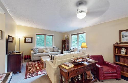 Boone Casa | Boulder Ridge Hideaway