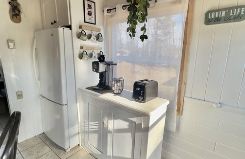 Breezy Point Cabina | ¡NUEVO! 2BR Breezy Point Cabin ✦ Distancia a pie de todo ✦