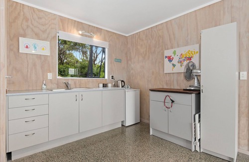 Langs Beach Casa | Boulevard Beauty - Langs Beach Holiday Home