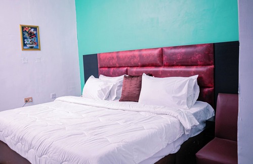 Otefe Hotel | Boulevard Beechnut Hotel Warri