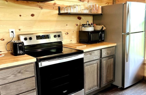 Lawrenceburg Casa | Bourbon Barrel Cottages #4 on Ky. Bourbon Trail