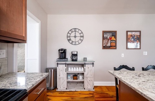 Fairgrounds Casa | Bourbon House 1 | Expo Center - Private Backyard