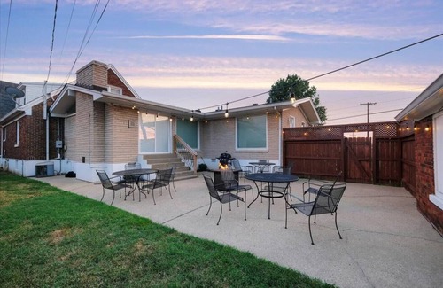 Fairgrounds Casa | Bourbon House 1 | Expo Center - Private Backyard