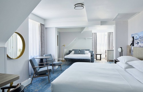 Bournemouth City Centre Hotel | Bournemouth Highcliff Marriott Hotel