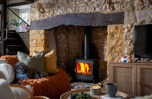 Bourton Casa | Bourton Scandi Chic Authentic Cottage