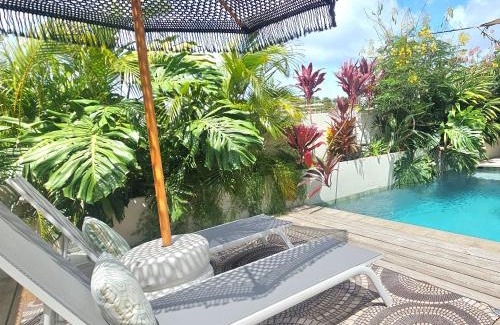 Curacao Apartamento | Boutique apartment with PRIVATE POOL, near Jan Thiel & Mambo beach, 2 bedrooms & gated community
