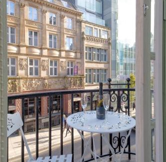 Leeds City Center Apartamento | Boutique apartment with balconies - in the very heart of Leeds