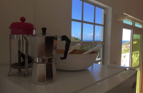 Mero Apartamento | Apartamento boutique con vistas al pueblo costero caribeño de Mero