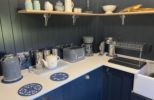 Runham Casa | Runham 2-Bed Boutique Barn Conversion, Sleeps 4