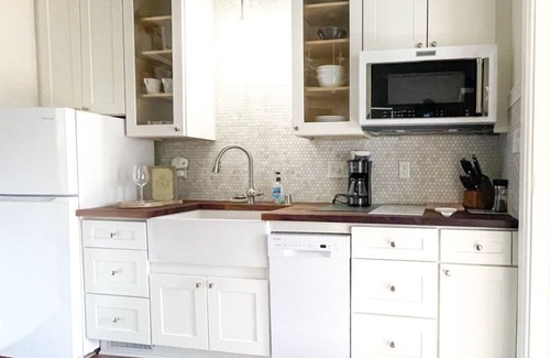 Delafield Apartamento | Historic Downtown Luxury-Lake-Coffee-Spa like BA