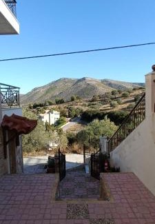 Kouvaras Apartamento | Boutique Eptalofos 15min from airport and sea