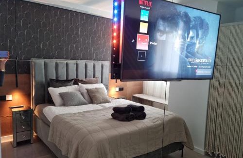 Canet de Berenguer Apartamento | "BOUTIQUE H8" Beach Roof Terrace Infinity Pool Bar SPA Padel Swimming Pool