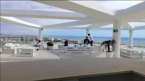 Canet de Berenguer Apartamento | "BOUTIQUE H8" Beach Roof Terrace Infinity Pool Bar SPA Padel Swimming Pool