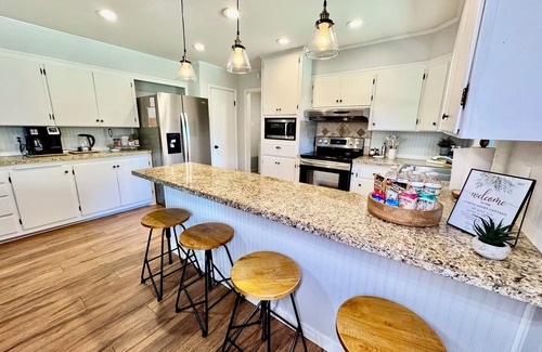Abilene Casa | Boutique Home-Cozy, Clean, Comfy, 3/2 Abilene, Sleeps 6, near ACU, King
