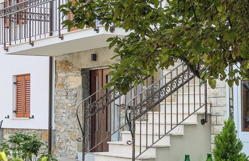 Koper Villa | Villa Domenico: spacious holiday house with a garden and a beautiful view