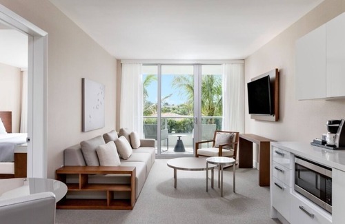 Bay Harbor Islands Hotel | Boutique Hotel- Rooftop Pool -BNR Vacation Rentals