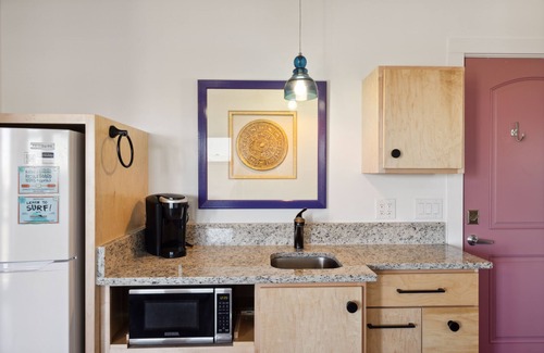 Folly Beach Hotel | Boutique Hotel Folly Room 10: King Studio with a deck - sunset views over Folly River