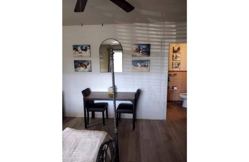 Ocala Hotel | Boutique hotel in historic downtown Ocala: Queen