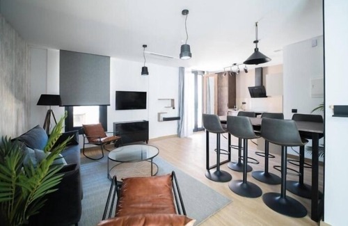 Almeria Centro Apartamento | Boutique La Gloria (Atico)