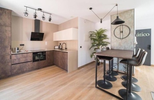 Almeria Centro Apartamento | Boutique La Gloria (Atico)