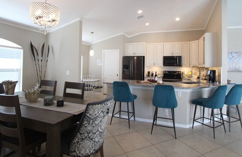 Central Naples Casa | ¡Nuevo en 2020! Cul-de-sac Boutique de lujo cerrada Villa Paraíso w Piscina / Lanai Nápoles