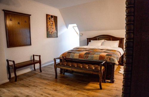 Ghimbav Cama Y Desayuno | Boutique Marlen