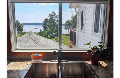 Sundridge Casa | Boutique Muskoka Oasis. ★Waterfront★Firepit★Hottub